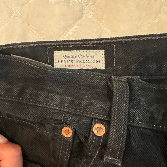 Vintage Levi’s Size 28 - Picture 2 of 4